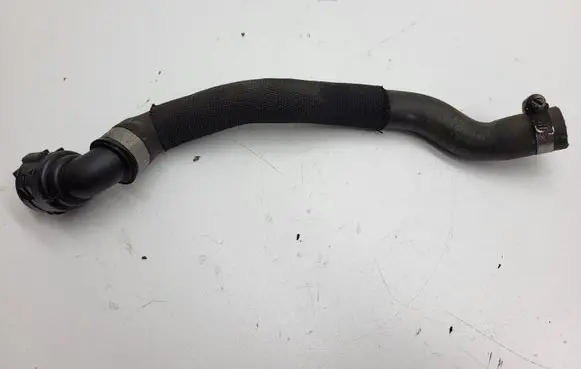 BMW 1 E81 E87 Engine coolant pipe/hose 6928591