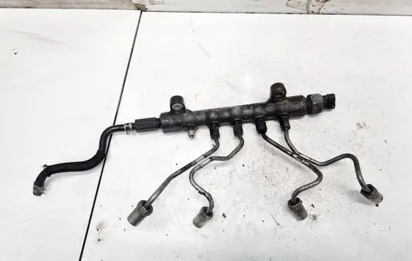 Toyota Corolla Verso AR10 Fuel main line pipe