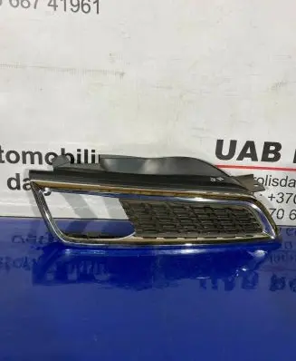 Nissan Micra Front bumper upper radiator grill 62322BG00A