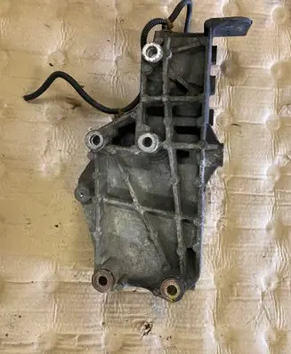 Generator/alternator bracket
