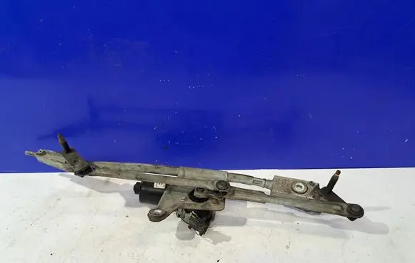 Volvo V70 Front wiper linkage and motor 8624241 8648343