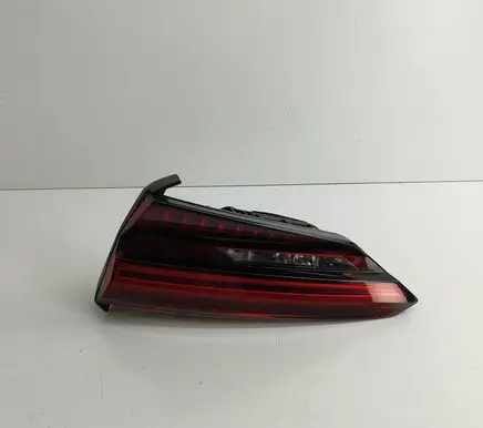 Audi A5 Tailgate rear/tail lights 8W6945094J