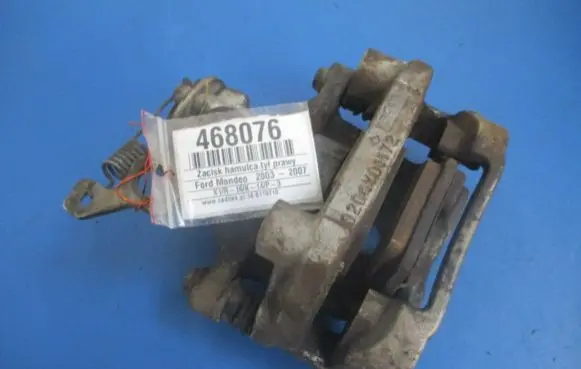 Ford Mondeo Mk III Rear brake caliper