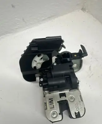 Audi A6 S6 C7 4G Loading door lock 4H0827505 1403490