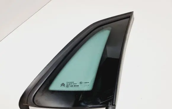 Citroen C4 II Rear side window 43R001595 M5222DDT682