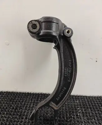 Audi A5 Sportback 8TA Lower shock absorber bracket 8k0413k