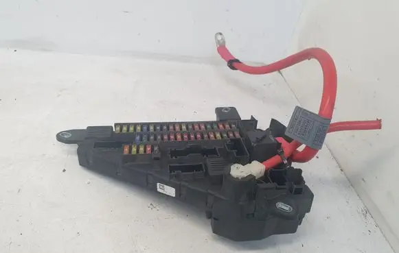 BMW 5 E60 E61 Fuse module 913883001 518956057
