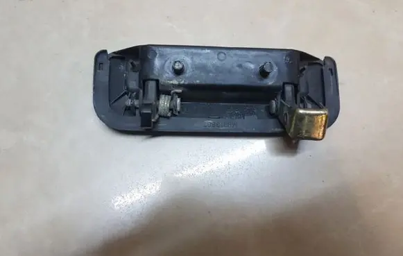 Mitsubishi Pajero Sport I Rear door exterior handle