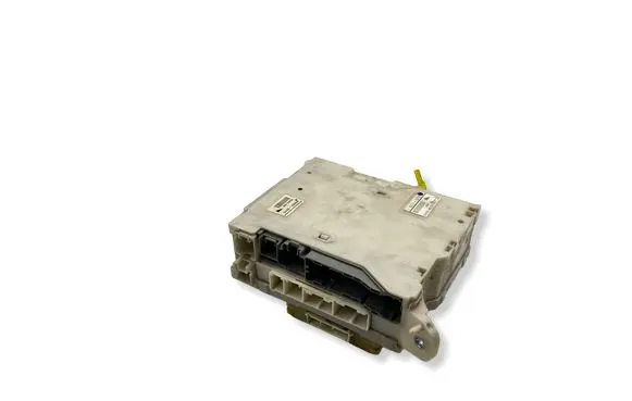 Lexus GS 300 350 430 450H Fuse box set 8273030A60 9951 61221178
