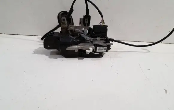 Volvo XC60 Front door lock 31349894 C26966105