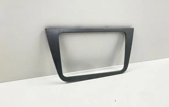 Seat Altea Radio/GPS head unit trim 5P2858071B