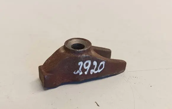 Jeep Grand Cherokee Fuel Injector clamp holder 