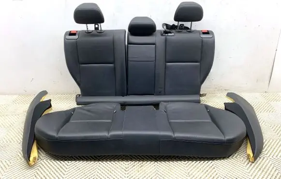 Mercedes-Benz C W204 Second row seats 