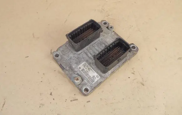 Opel Corsa C Engine control unit/module 0261207962 1039S03519 55350552