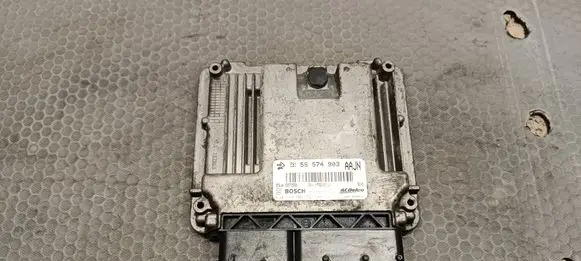 Opel Insignia A Engine control unit/module 55574903 55573560 0281016704