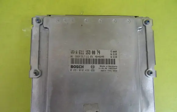 Mercedes-Benz Vito Viano W638 Engine control unit/module A6111530079 0281010436