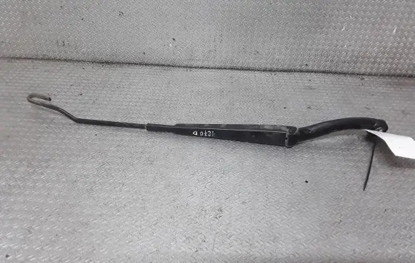 Peugeot 307 Front wiper blade arm 3939634371280