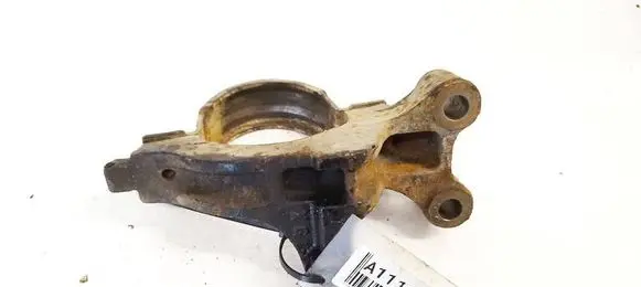 Mazda 2 Engine mounting bracket 
