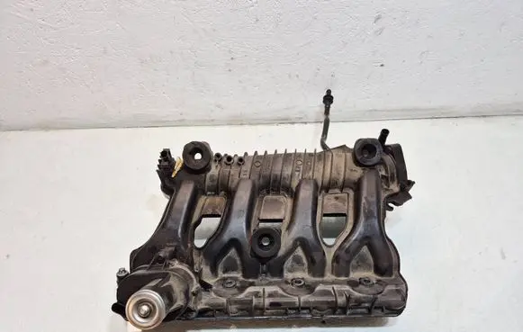 Mercedes-Benz C W204 Intake manifold A2710903037 A2711400004001