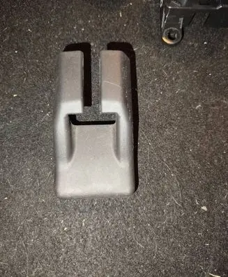 Nissan Note (E11) Front door seat control surround trim 