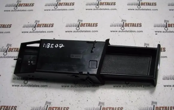 Mercedes-Benz E W211 Dashboard storage box/compartment A2116802052