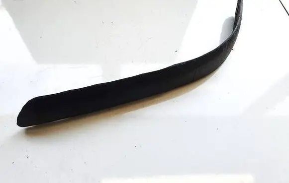 Toyota Yaris Rear bumper trim bar molding pz415b952004 pz415-b9520-04