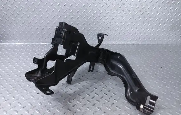 BMW X5 G05 Headlight/headlamp mounting bracket 7421710 51647421710