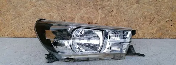 Toyota Hilux (AN120, AN130) Headlight/headlamp 811100K792 2487021