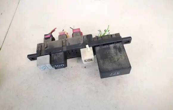 Volkswagen Golf IV Fuse box set 8l0941822a 896083000