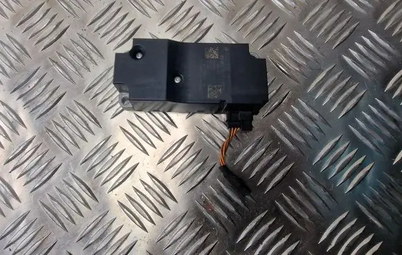 Volkswagen PASSAT B8 Steering wheel lock 3Q0905861