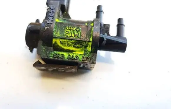 Volkswagen PASSAT B5 Turbo solenoid valve 1J0906283A