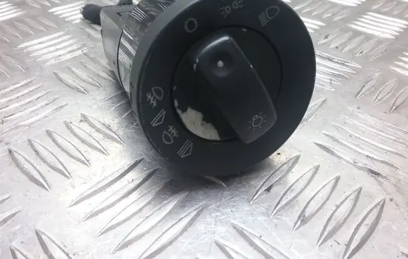 Audi A4 S4 B7 8E 8H Light switch 8E0941531C K23663