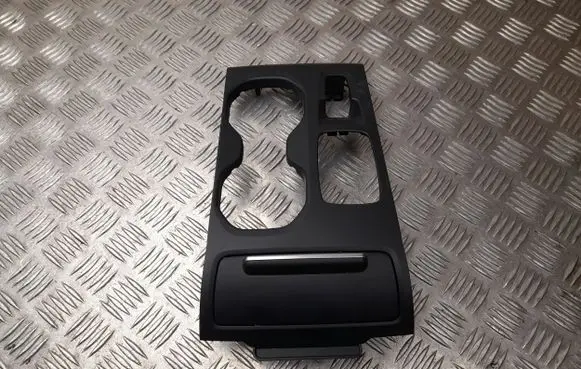 Volvo XC40 Panel trim 31469010