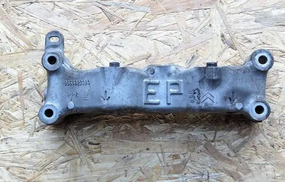 Peugeot 3008 I Engine mounting bracket 9655923080