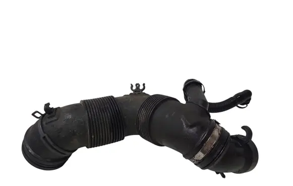 Audi A3 S3 8P Air intake hose/pipe 3C0129654M