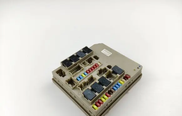 Renault Clio III Other control units/modules 674661C