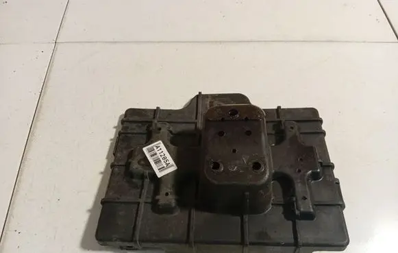 Hyundai Santa Fe Battery box tray