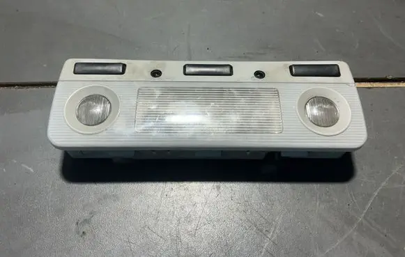 BMW 5 E39 Front seat light 8369511
