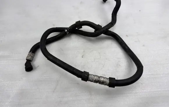 Volvo XC90 Engine coolant pipe/hose 32249147