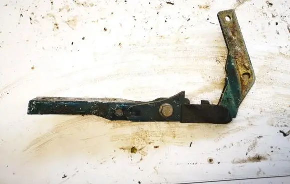 Opel Omega B1 Engine bonnet/hood hinges 1912307