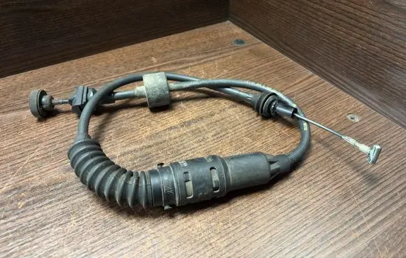 Volkswagen Polo III 6N 6N2 6NF Clutch cable 6N1721335K