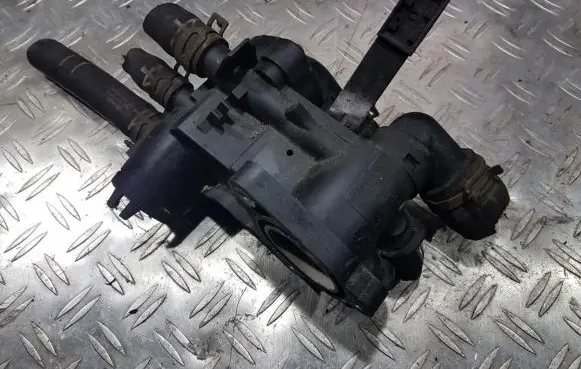 Volkswagen Polo Engine coolant pipe/hose 032121111ap nenusttayta