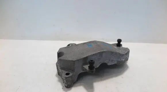 Mercedes-Benz B W246 W242 Engine mounting bracket A2702230002
