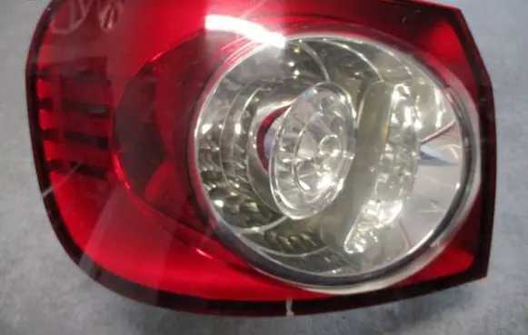Volkswagen Golf Plus Rear/tail lights 5M0945095M 9649610177