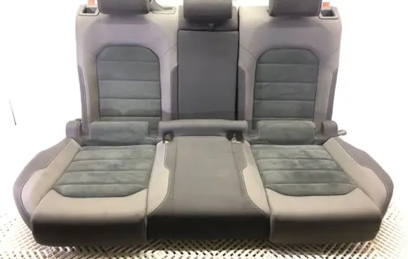 Volkswagen Golf VII Second row seats 