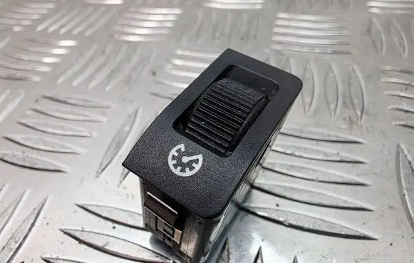 BMW 7 E38 Panel lighting control switch 8352216 61318352216