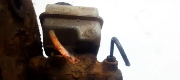 Master brake cylinder