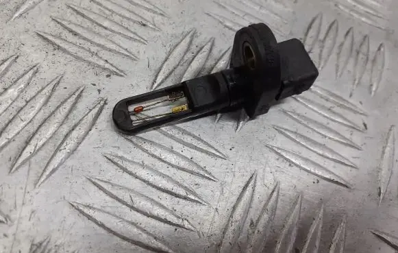 Audi A4 S4 B5 8D Intake air temperature sensor 