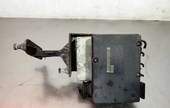 Mercedes-Benz C W203 ABS Pump