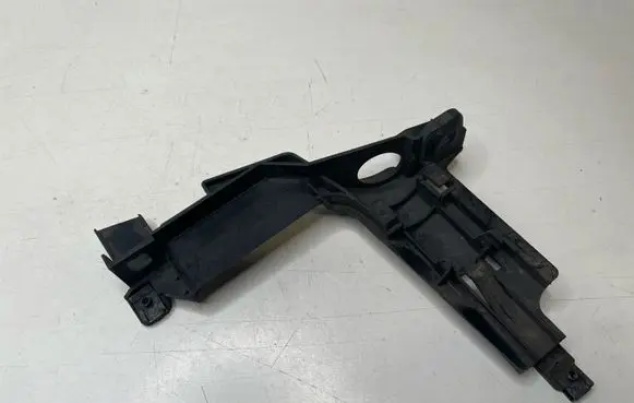 BMW 3 E46 Headlight/headlamp mounting bracket 1301073017